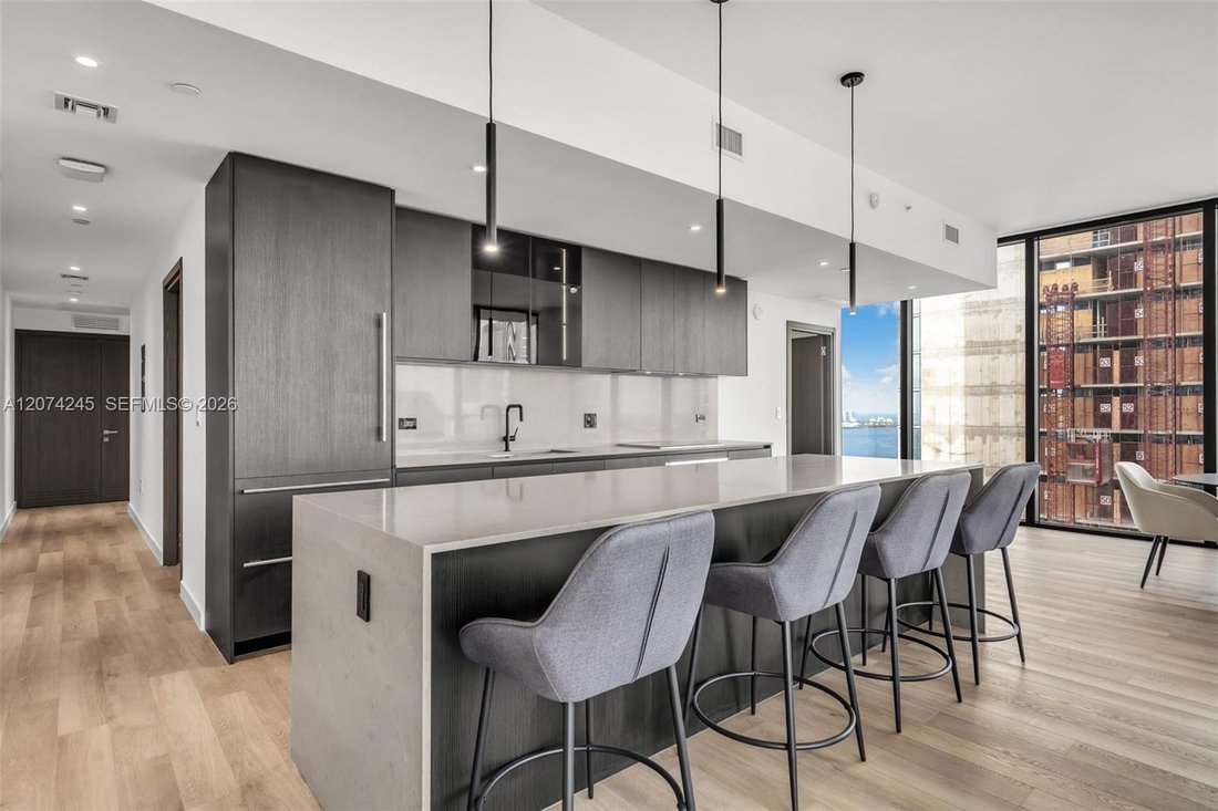 Condo in Miami, Florida, United States 3 - 18698986