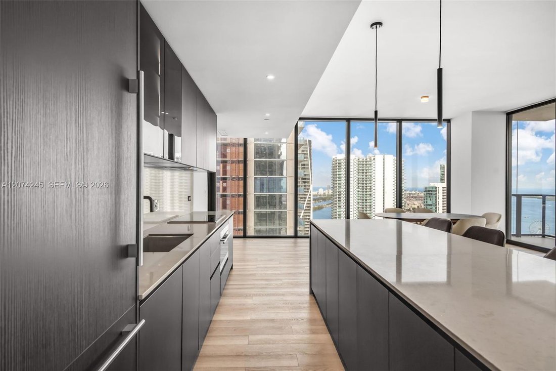 Condo in Miami, Florida, United States 5 - 18698986