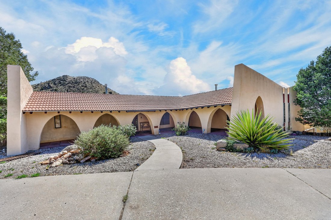 House in Albuquerque, New Mexico, United States 2 - 18697524