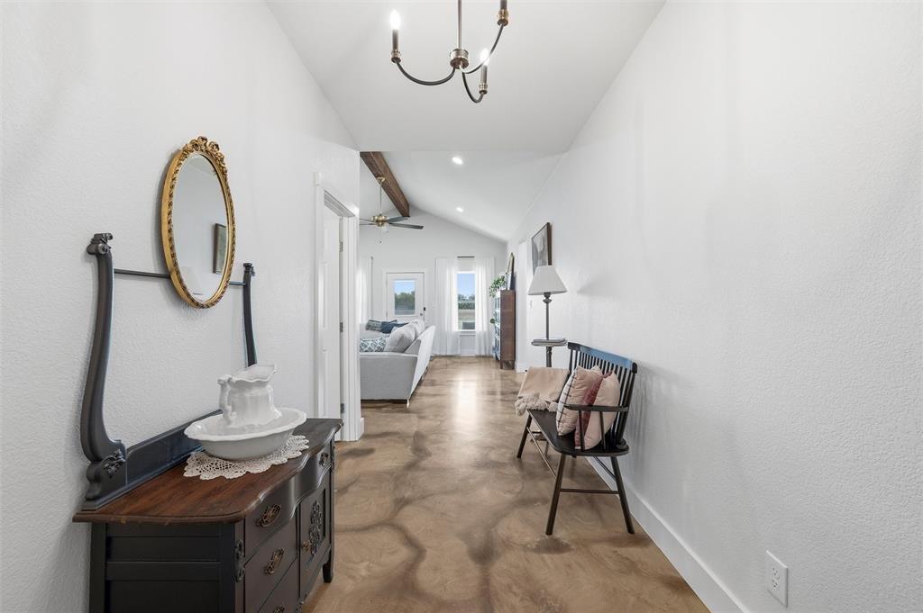 House in Weatherford, Texas, United States 5 - 18698487
