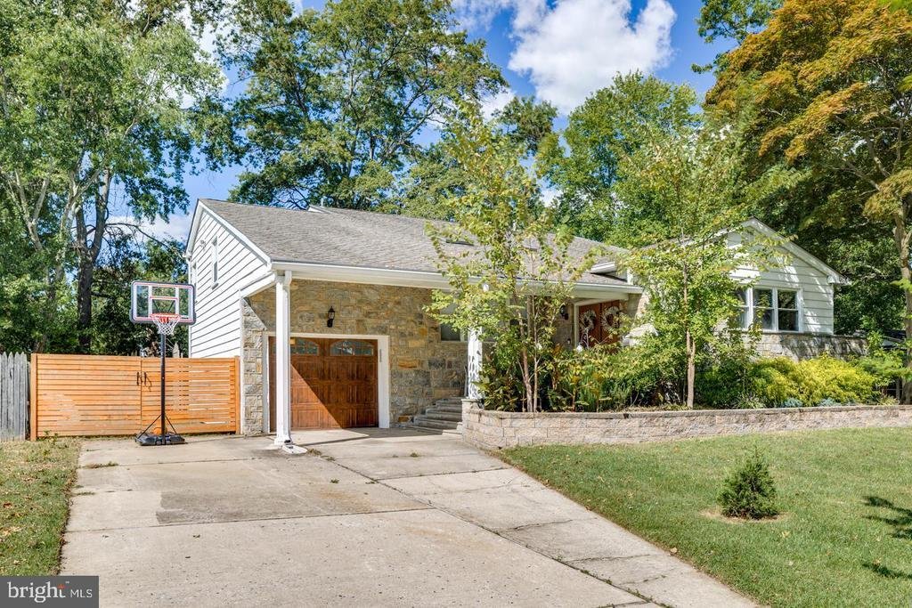 House in Cherry Hill, New Jersey, United States 2 - 18696542