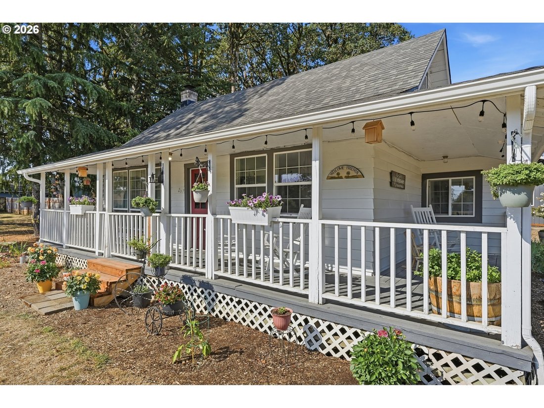 House in Dallas, Oregon, United States 4 - 18698116
