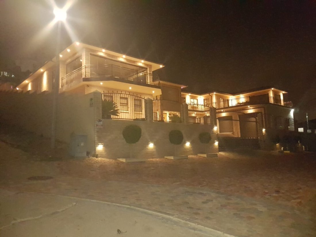 House in Mossel Bay Central, Western Cape, South Africa 3 - 18697841