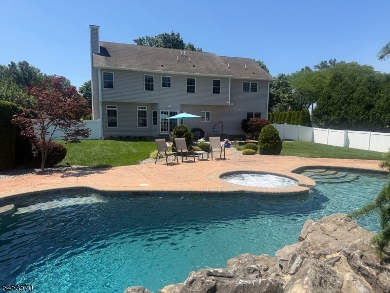 House in Clark, New Jersey, United States 2 - 18696472