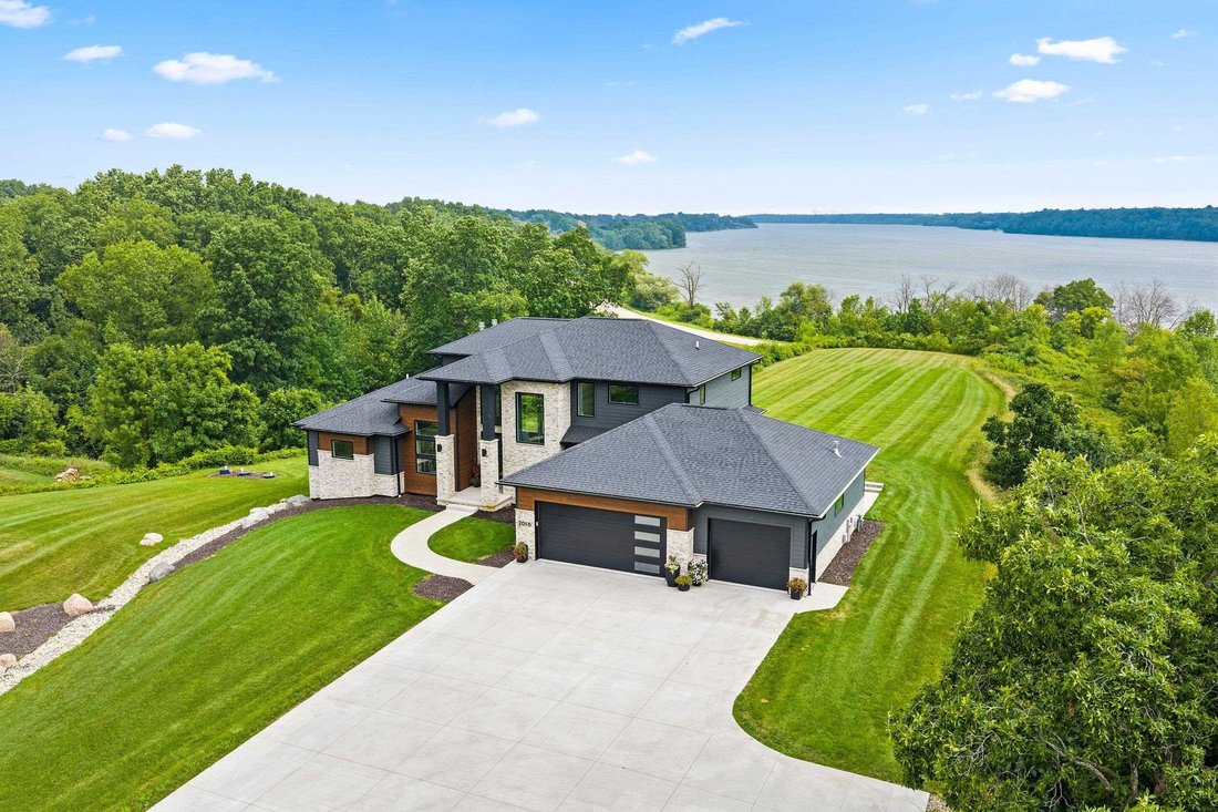 House in De Pere, Wisconsin, United States 3 - 18698137