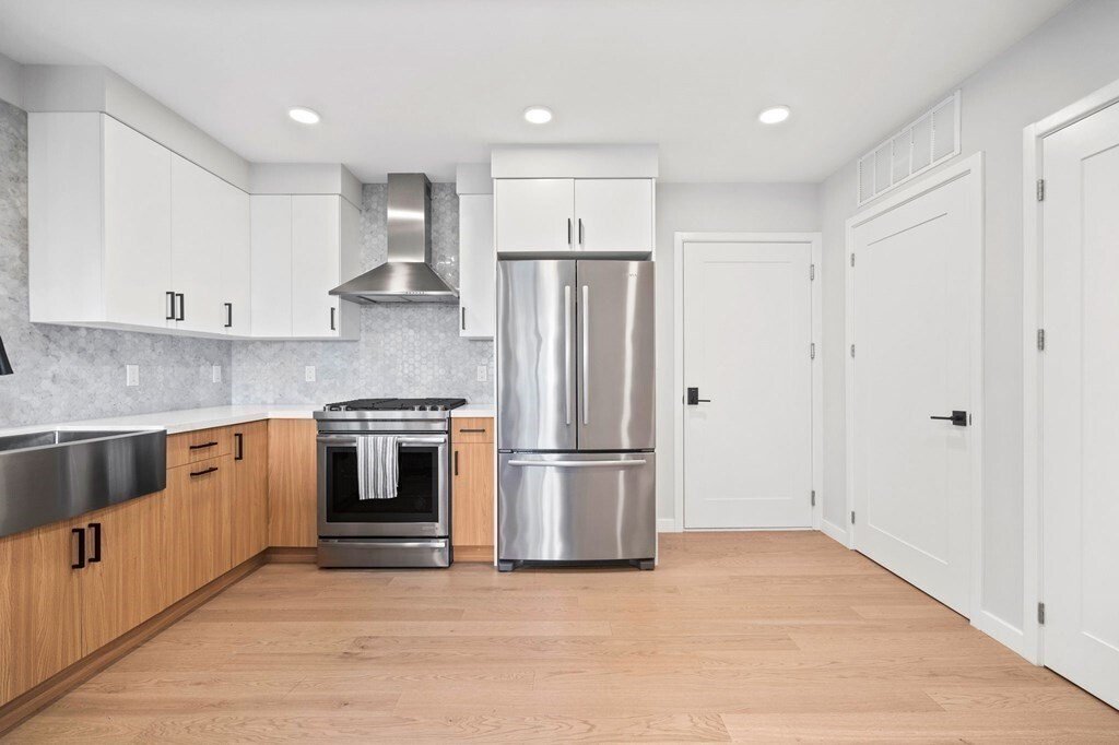 Condo in Boston, Massachusetts, United States 2 - 18698911