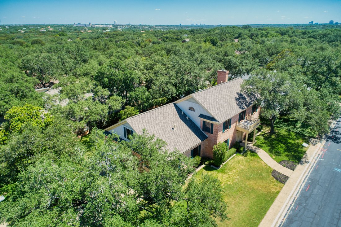 House in San Antonio, Texas, United States 4 - 18696477