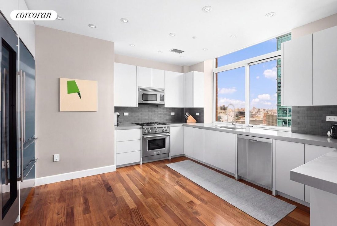 Condo in New York, New York, United States 3 - 18696451
