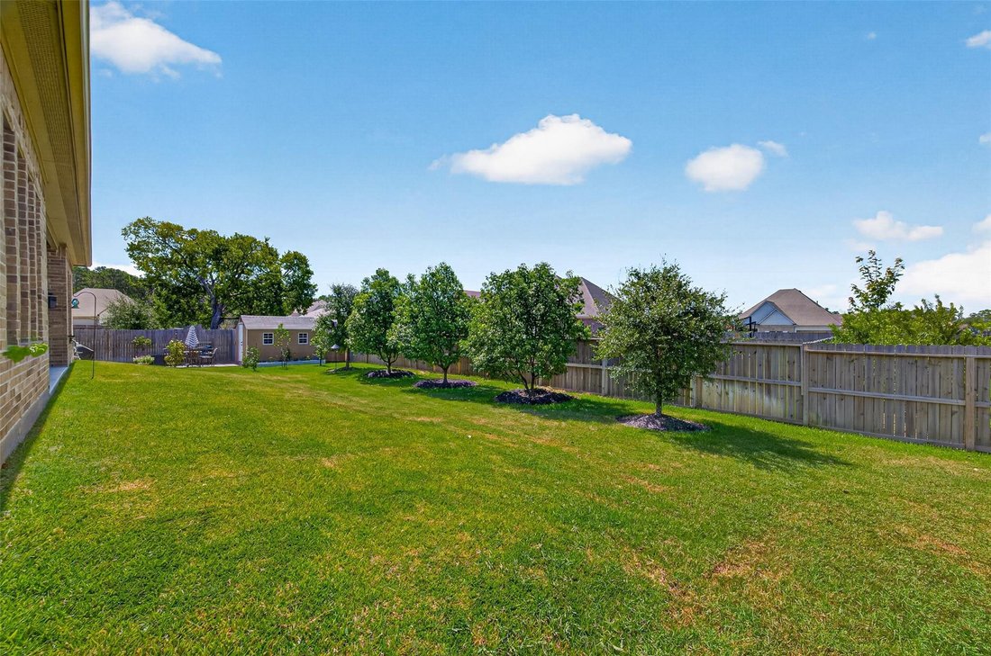 House in Conroe, Texas, United States 4 - 18037091