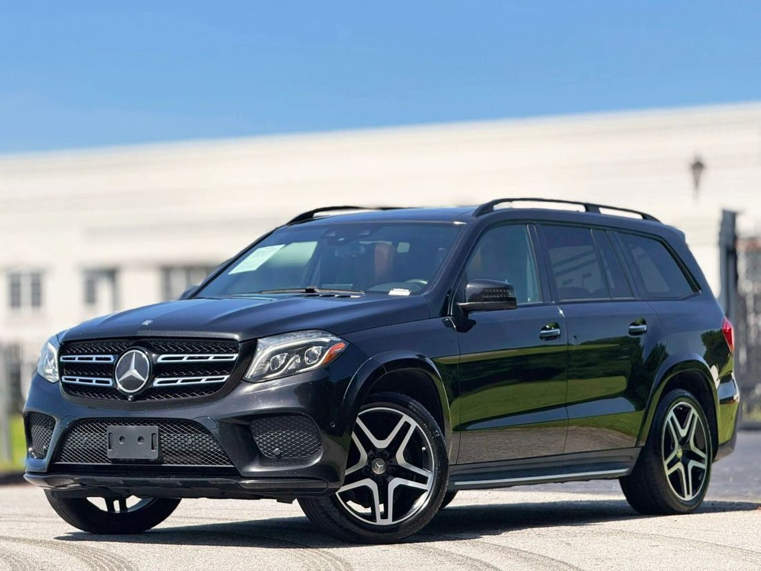 Suv in Lawrenceville, GA, United States 1 - 18699516