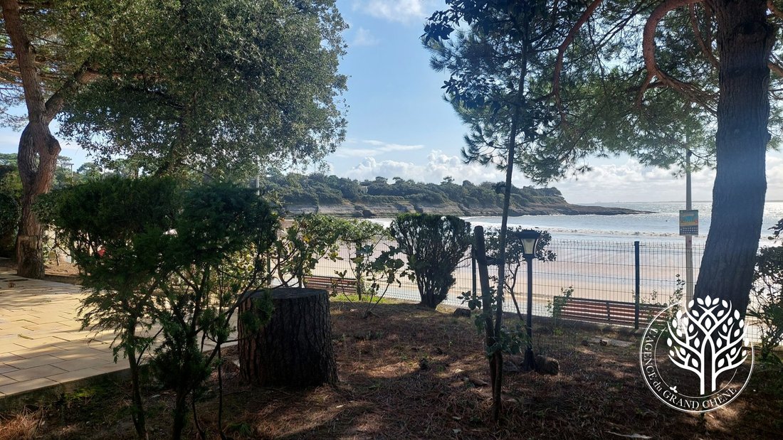 Villa in Saint-Palais-sur-Mer, Nouvelle-Aquitaine, France 2 - 18698671