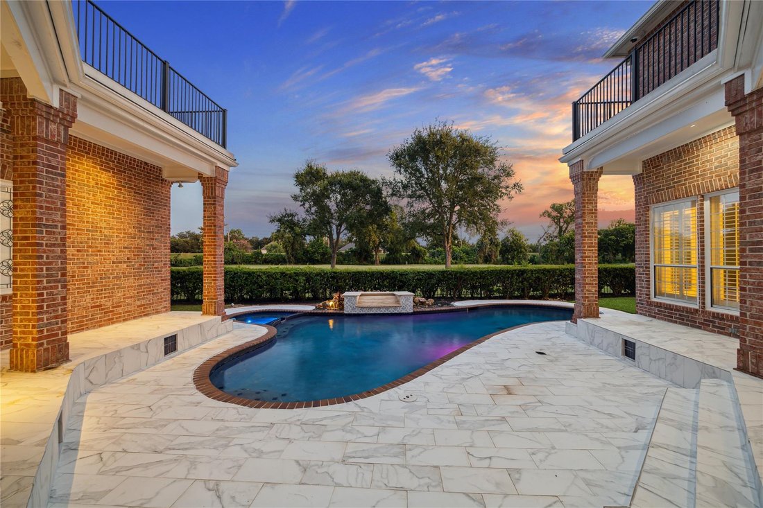 House in Sugar Land, Texas, United States 5 - 18698771
