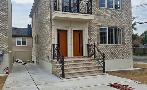 House in New York, New York, United States 1