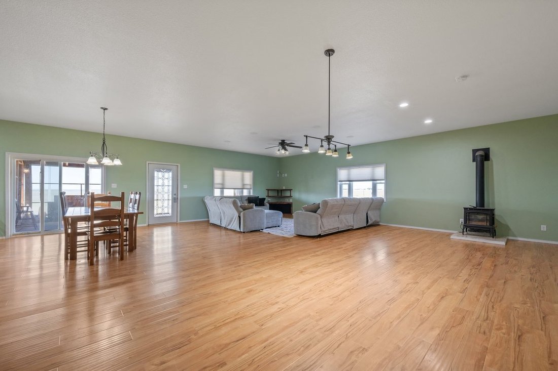 House in Cheyenne, Wyoming, United States 4 - 18696553