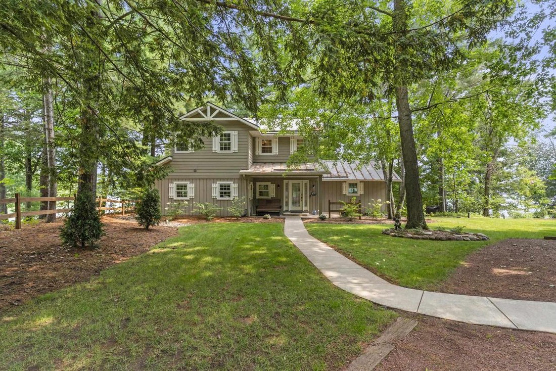 House in Waupaca, Wisconsin, United States 3 - 18696948