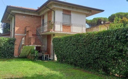 Casa di campagna a Centro, Massa, Italia 1