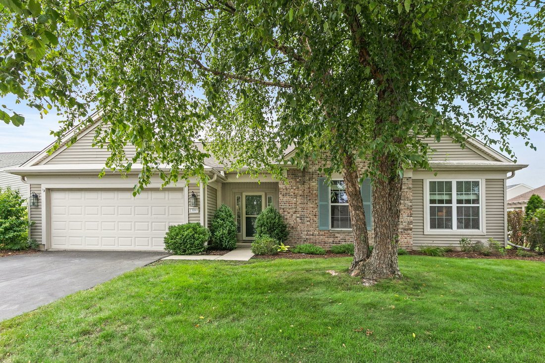 House in Huntley, Illinois, United States 2 - 18697790