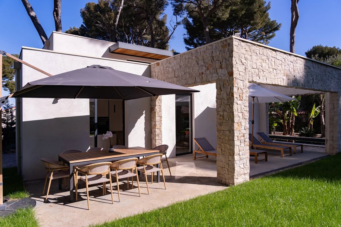 Villa in Fontmerle, Antibes, France 4 - 18699041