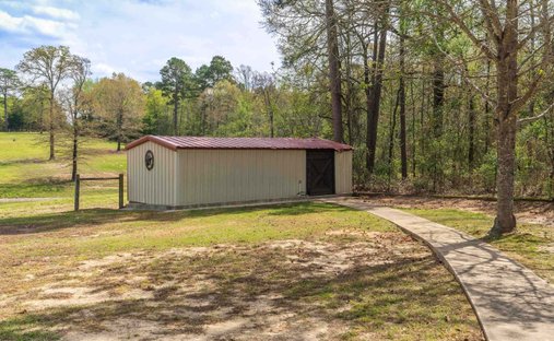 House in Pittsburg, Texas, United States 1