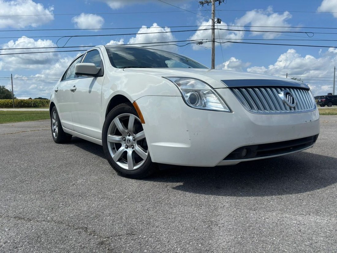 Sedan in Bowling Green, KY, United States 1 - 18699796