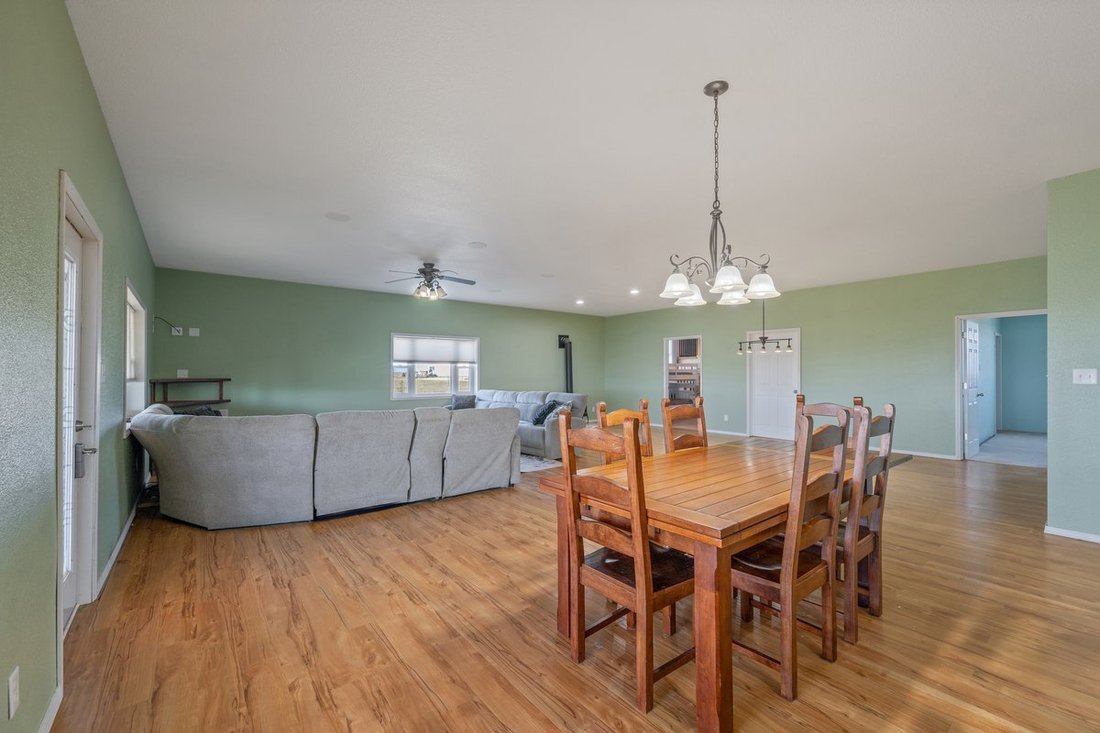 House in Cheyenne, Wyoming, United States 5 - 18696553