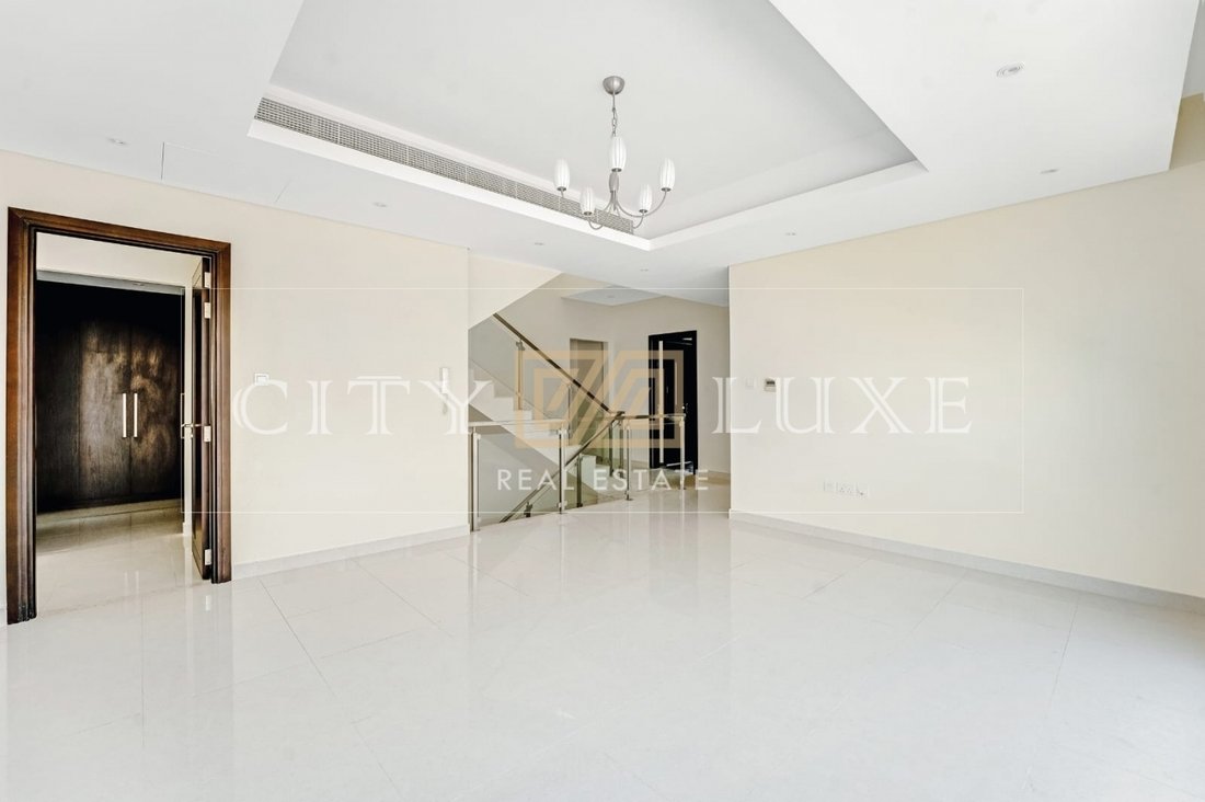 Townhouse in Dubai, Andorra 2 - 18696028