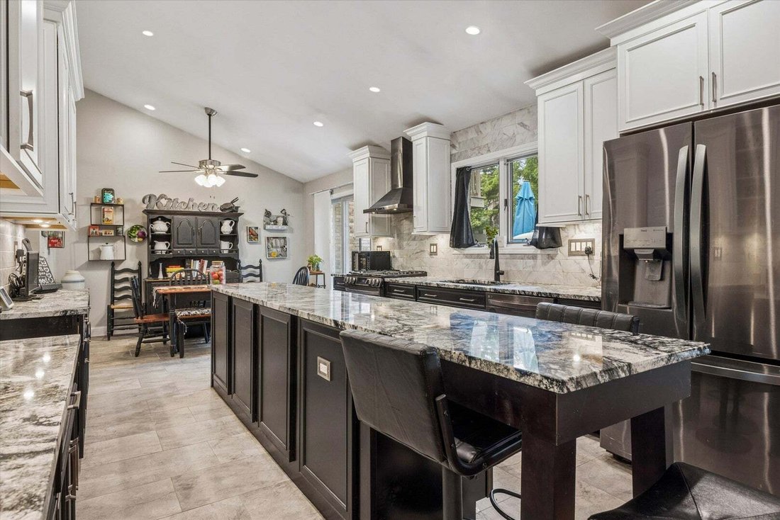Townhouse in Bloomingdale, Illinois, United States 3 - 18697736
