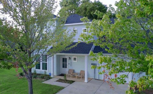 House in Arlington, Texas, United States 1