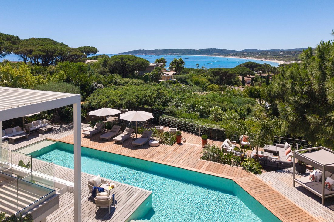 Villa in Ramatuelle, Provence-Alpes-Côte d'Azur, France 1 - 18699207