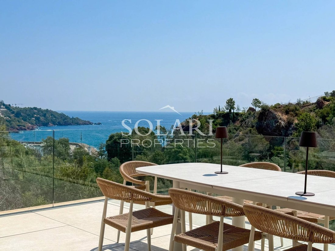 Villa in Théoule-sur-Mer, Provence-Alpes-Côte d'Azur, Frankreich 2 - 18502980