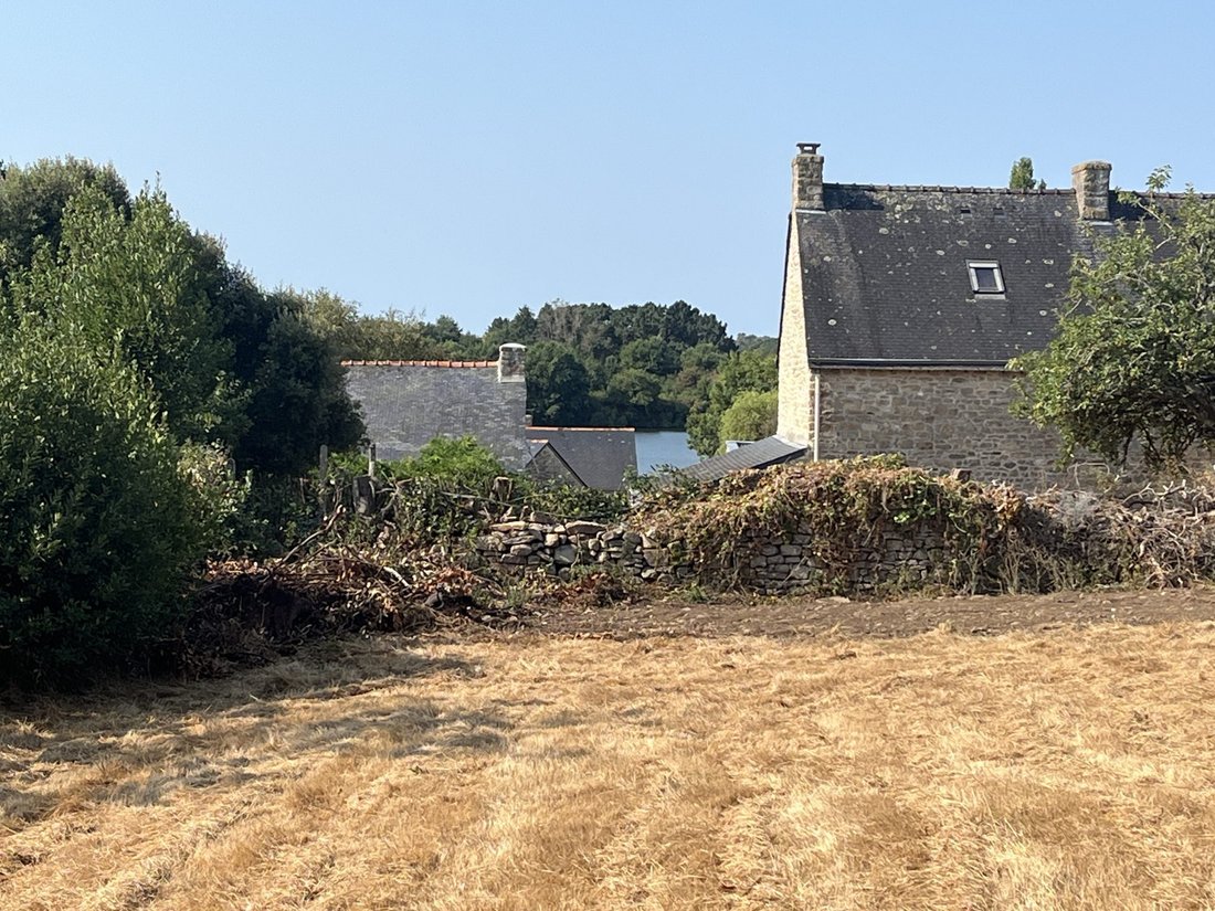 Land in Baden, Brittany, France 1 - 18696043