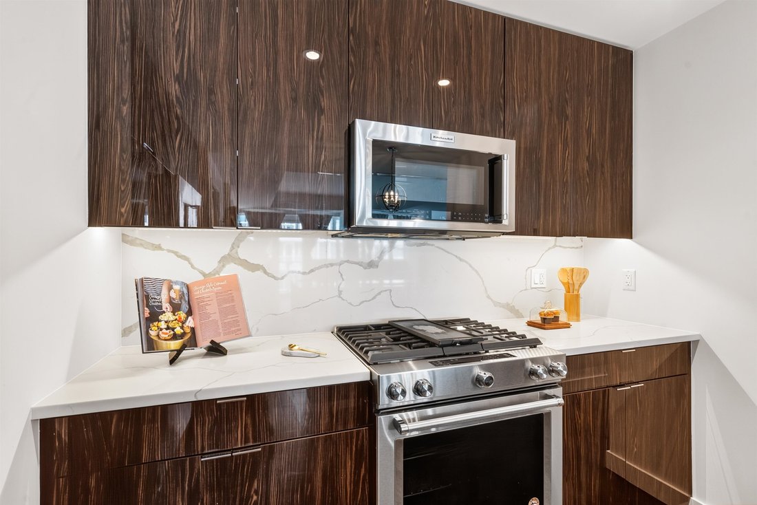Condo in Weehawken, New Jersey, United States 5 - 18698029