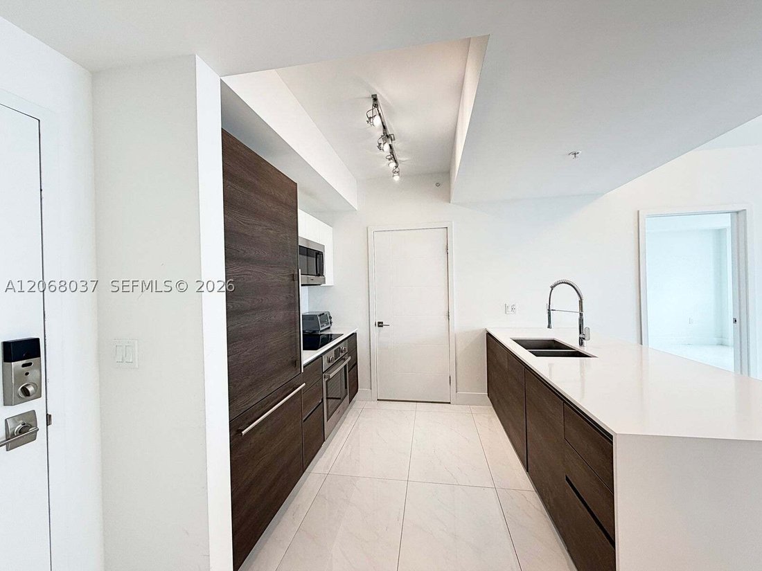 Condominio en Coral Gables, Florida, Estados Unidos 3 - 18662185