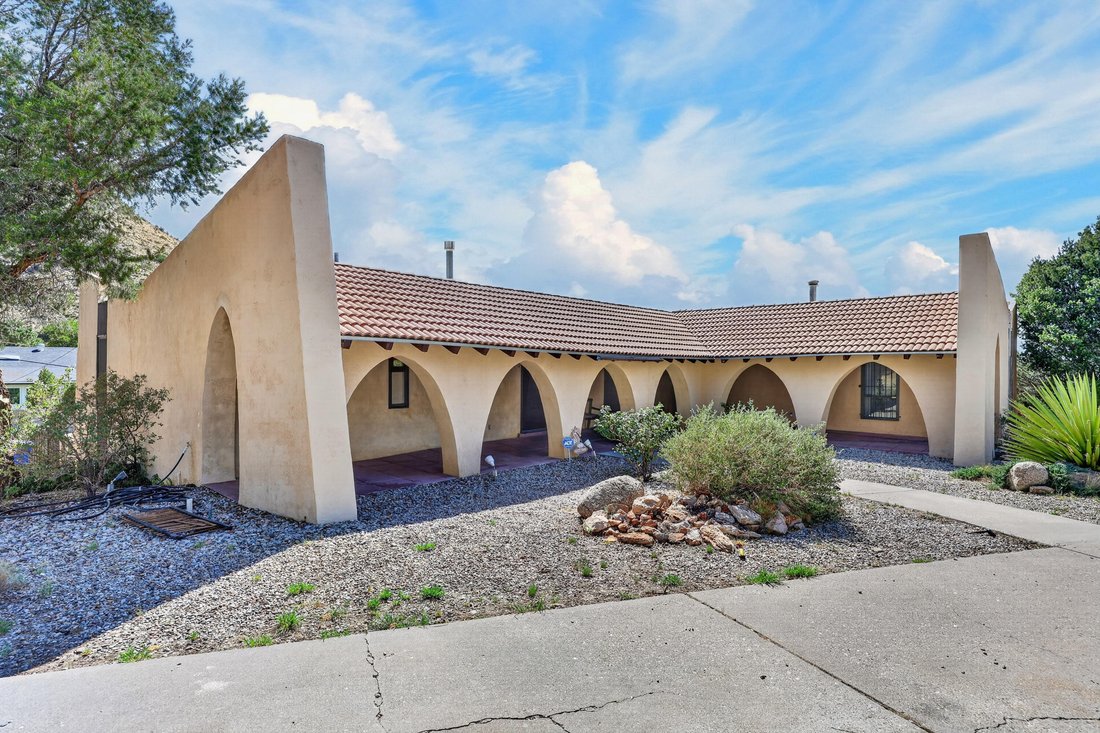 House in Albuquerque, New Mexico, United States 3 - 18697524
