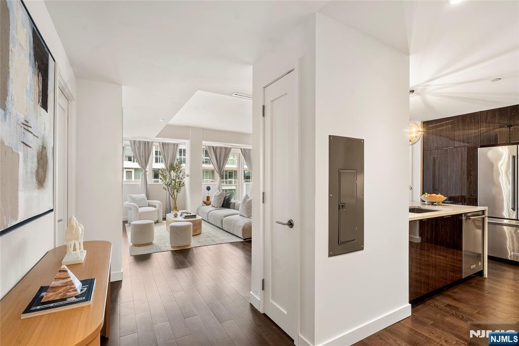 Condo in Weehawken, New Jersey, United States 2 - 18697974