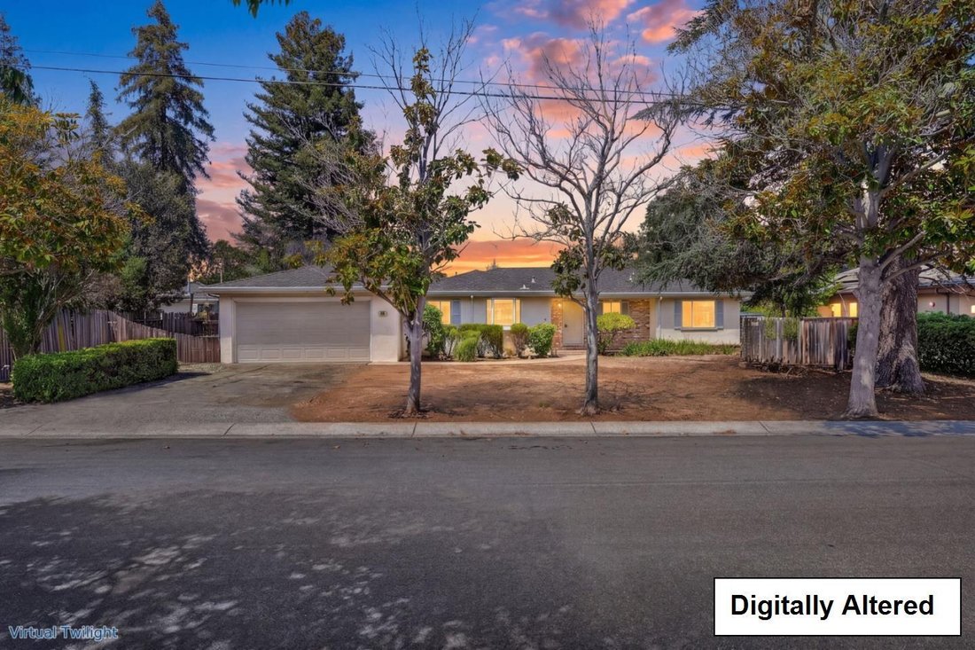 House in Los Altos Hills, California, United States 4 - 18697907