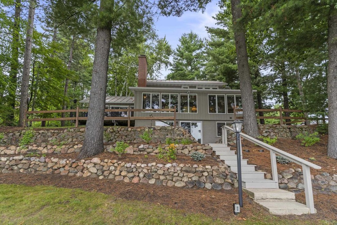 House in Waupaca, Wisconsin, United States 4 - 18696948