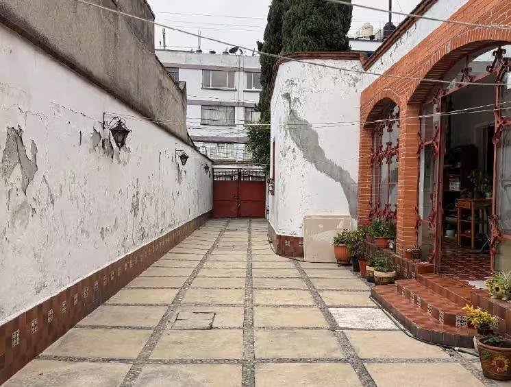 Land in Santa Catarina Yecahuitzotl, Mexico City, Mexico 2 - 18696282