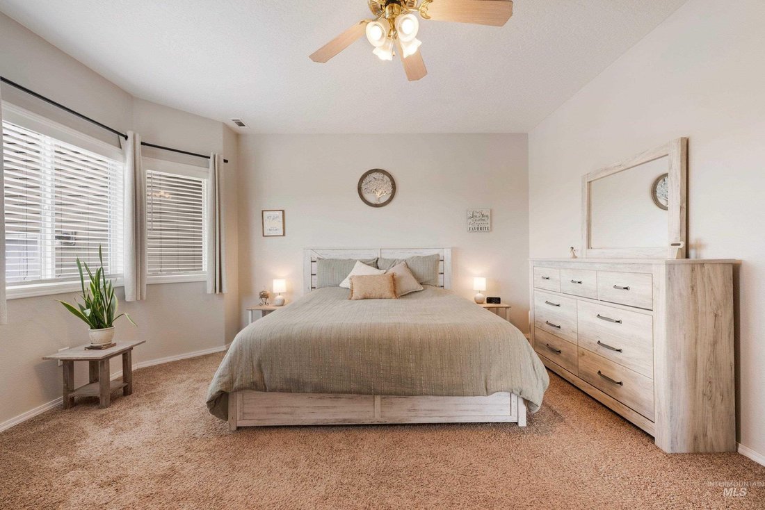 House in Nampa, Idaho, United States 4 - 18698089