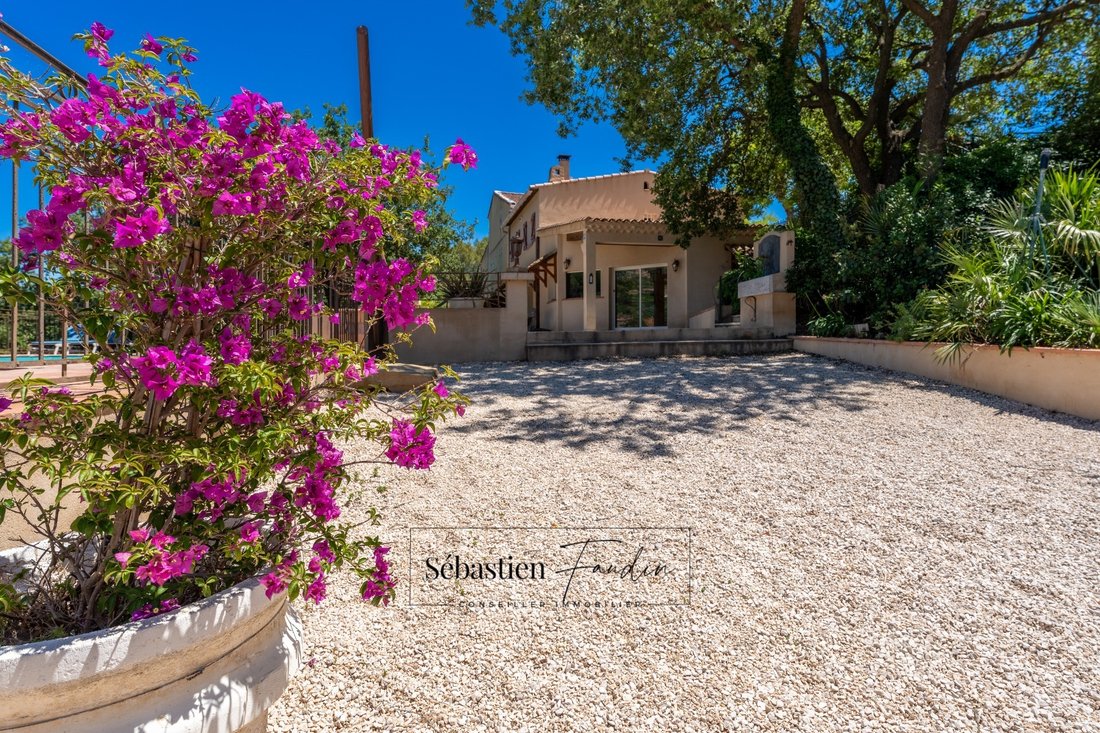 House in La Cadiere-d'Azur, Provence-Alpes-Côte d'Azur, France 5 - 18699247