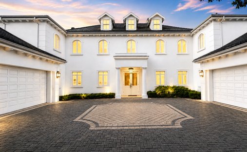 House in Hurlingham, Sandhurst, Gauteng 1