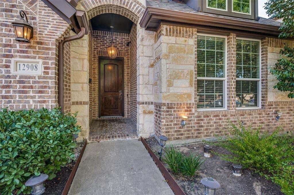 House in Farmers Branch, Texas, United States 2 - 18698490