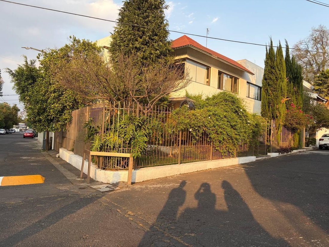House in Mexico City, Mexico 1 - 18696161