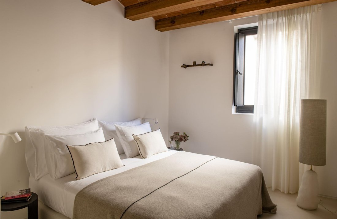 Apartment in Ciutat Vella, Barcelona, Spain 2 - 18586748