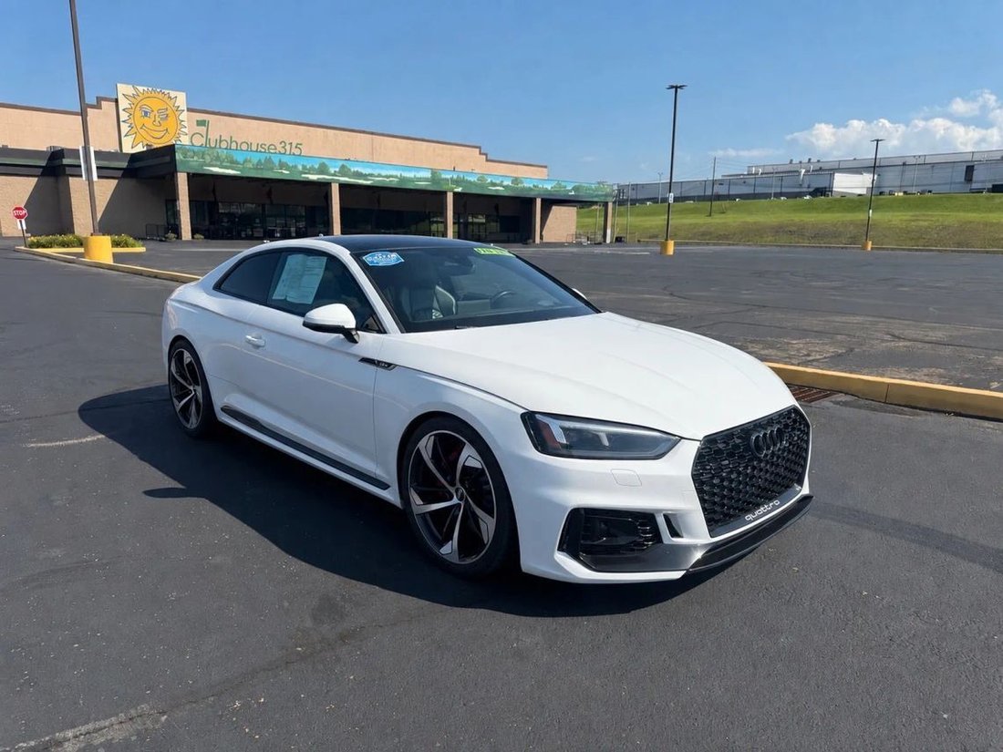 Coupe in Wilkes Barre, PA, United States 1 - 18699594