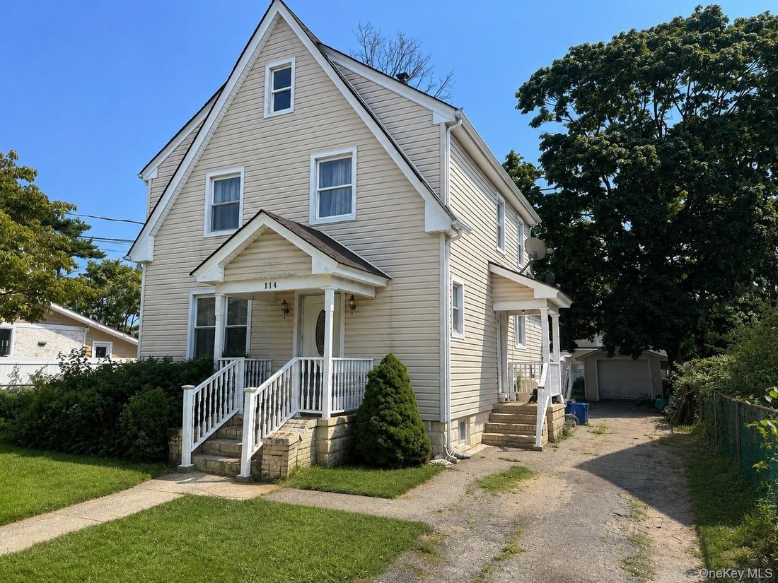 House in Freeport, New York, United States 2 - 18698946