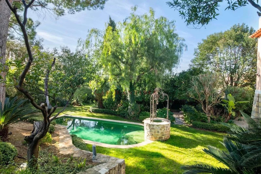 Villa in Fontmerle, Antibes, France 4 - 18699078