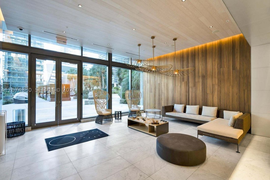 Condo in Miami, Florida, United States 5 - 18697341