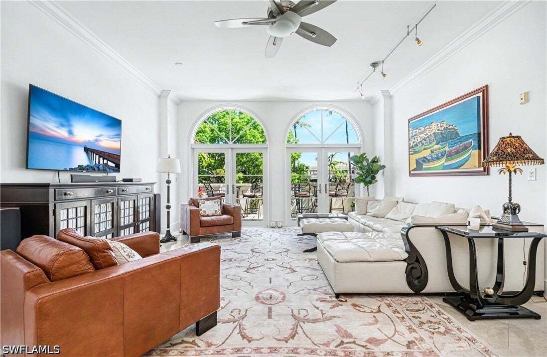 Condo in Naples, Florida, United States 3 - 18696987