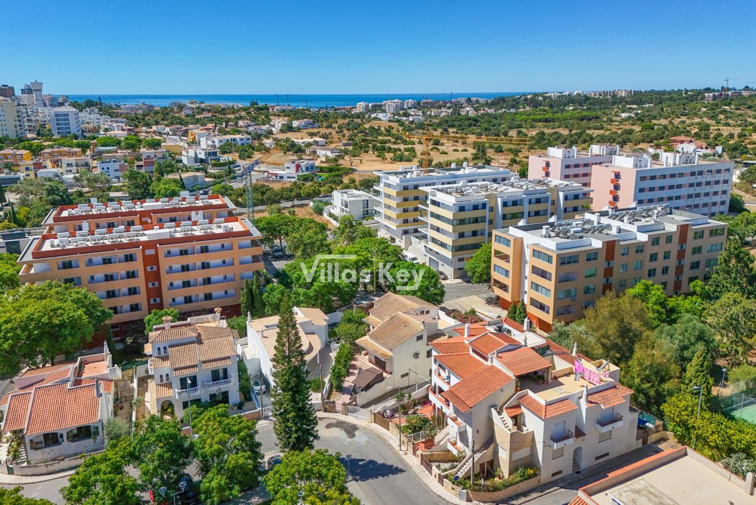 House in Portimao, Algarve, Portugal 1 - 15676445